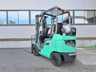 Four wheel front forklift Mitsubishi FG15N