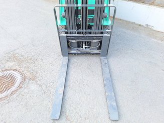 Four wheel front forklift Mitsubishi FG15N