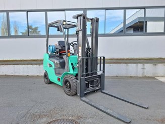 Four wheel front forklift Mitsubishi FG15N