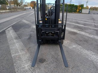 Three wheel front forklift Yale ERP16VTMWB - 8