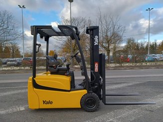 Three wheel front forklift Yale ERP16VTMWB - 2