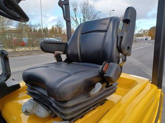 Three wheel front forklift Yale ERP16VTMWB