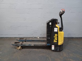 Pedestrian pallet truck Yale MP20 AC