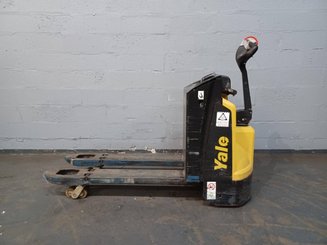 Pedestrian pallet truck Yale MP20 AC - 2