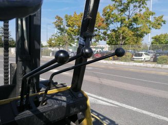 Four wheel front forklift Hyster H4.00XL