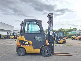 Four wheel front forklift Caterpillar GP18N - 2