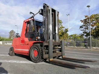 Four wheel front forklift Mora M180C