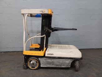 Vertical lift platform Crown WAVE60-118