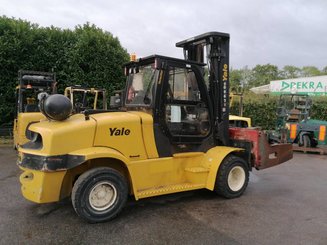 Four wheel front forklift Yale GLP80VX9 - 1