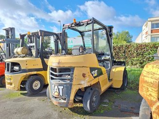 Four wheel front forklift Caterpillar GP40N - 5