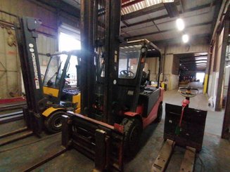 Four wheel front forklift Hangcha J4W50 - 1
