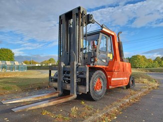 Four wheel front forklift Mora M180C