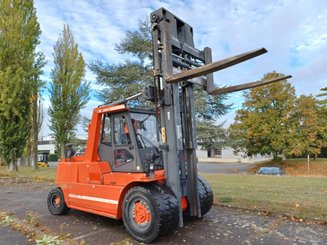 Four wheel front forklift Mora M180C - 1