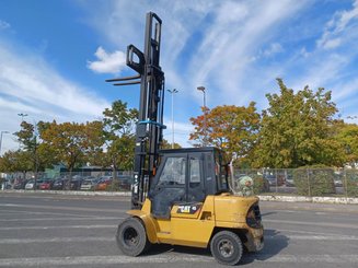 Four wheel front forklift Caterpillar GP45K2