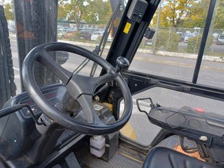 Four wheel front forklift Caterpillar GP45K2