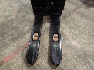 Pedestrian pallet stacker Hangcha CDD12-AEC2