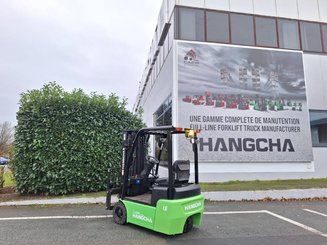 Three wheel front forklift Hangcha X3W15-I (CPDS15-XD4-SI)