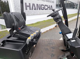 Three wheel front forklift Hangcha X3W15-I (CPDS15-XD4-SI)