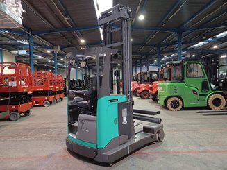 Multi-directional retractable mast reach truck Mitsubishi RBM25 N3