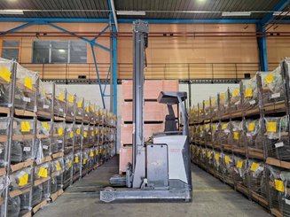 Reach truck UniCarriers UHD-200-DTFVXF-955