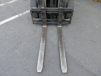 Four wheel front forklift Komatsu FG25 T 11 E