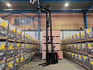 Stacker truck with folding platform Hangcha CDD20 AZ3S