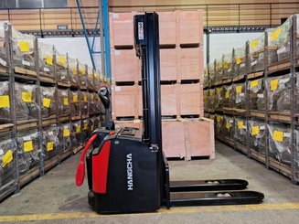 Stacker truck with folding platform Hangcha CDD20 AZ3S