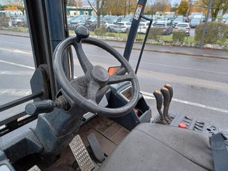 Four wheel front forklift Doosan D1808-S - 8