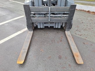 Four-way forklift AMLIFT AGILIFT 4000E