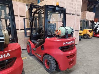 Four wheel front forklift Hangcha XF30G-2 - 1