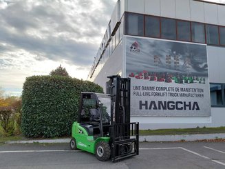 Four wheel front forklift Hangcha XC30i - 1