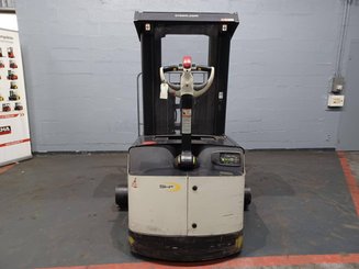 Straddle stacker Crown SHR5540-1.6 - 3