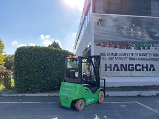 Four wheel front forklift Hangcha XC25i