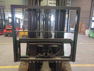 Four wheel front forklift Hangcha XC25i
