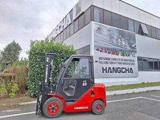Four wheel front forklift Hangcha XF25D - 2