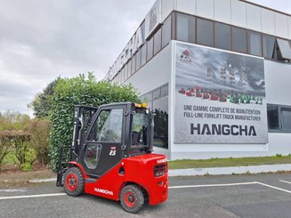 Four wheel front forklift Hangcha XF25D - 3