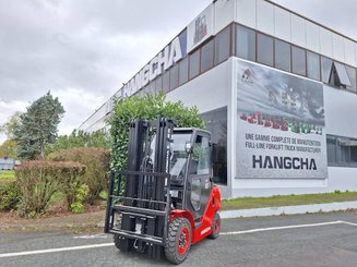 Four wheel front forklift Hangcha XF25D - 1