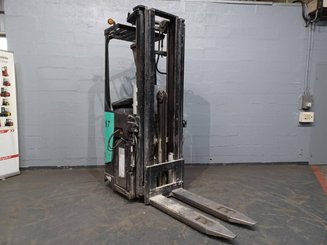 Stand-on pallet stacker Caterpillar NSR20N