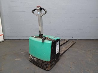 Pedestrian pallet truck Caterpillar NPP20M - 4