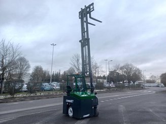 Four-way forklift Combilift CBE3000
