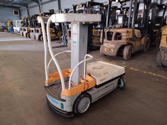 Vertical lift platform Crown CROWN WAVE50-118