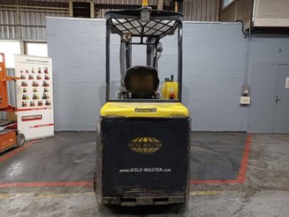 Articulated forklift Aisle Master 20SE - 3