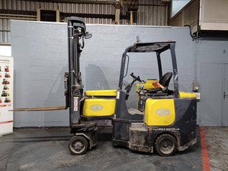 Articulated forklift Aisle Master 20SE - 1