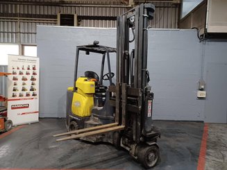 Articulated forklift Aisle Master 20SE - 6