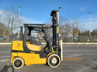 Four wheel front forklift Yale GDC70VX - 4