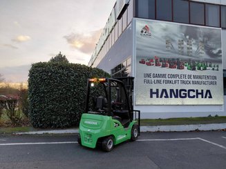 Four wheel front forklift Hangcha XC25i - 4