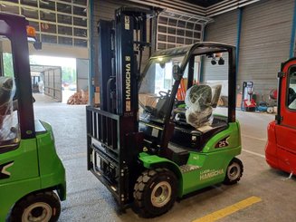 Four wheel front forklift Hangcha XC25i - 1