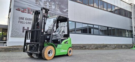Four wheel front forklift Hangcha XC25i