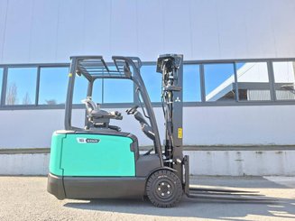 Three wheel front forklift Mitsubishi FB16N2T