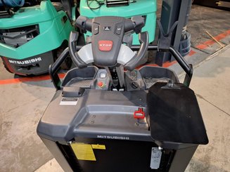 Order picker Mitsubishi OPB20N2X fourches levée ergonomique 2400mm